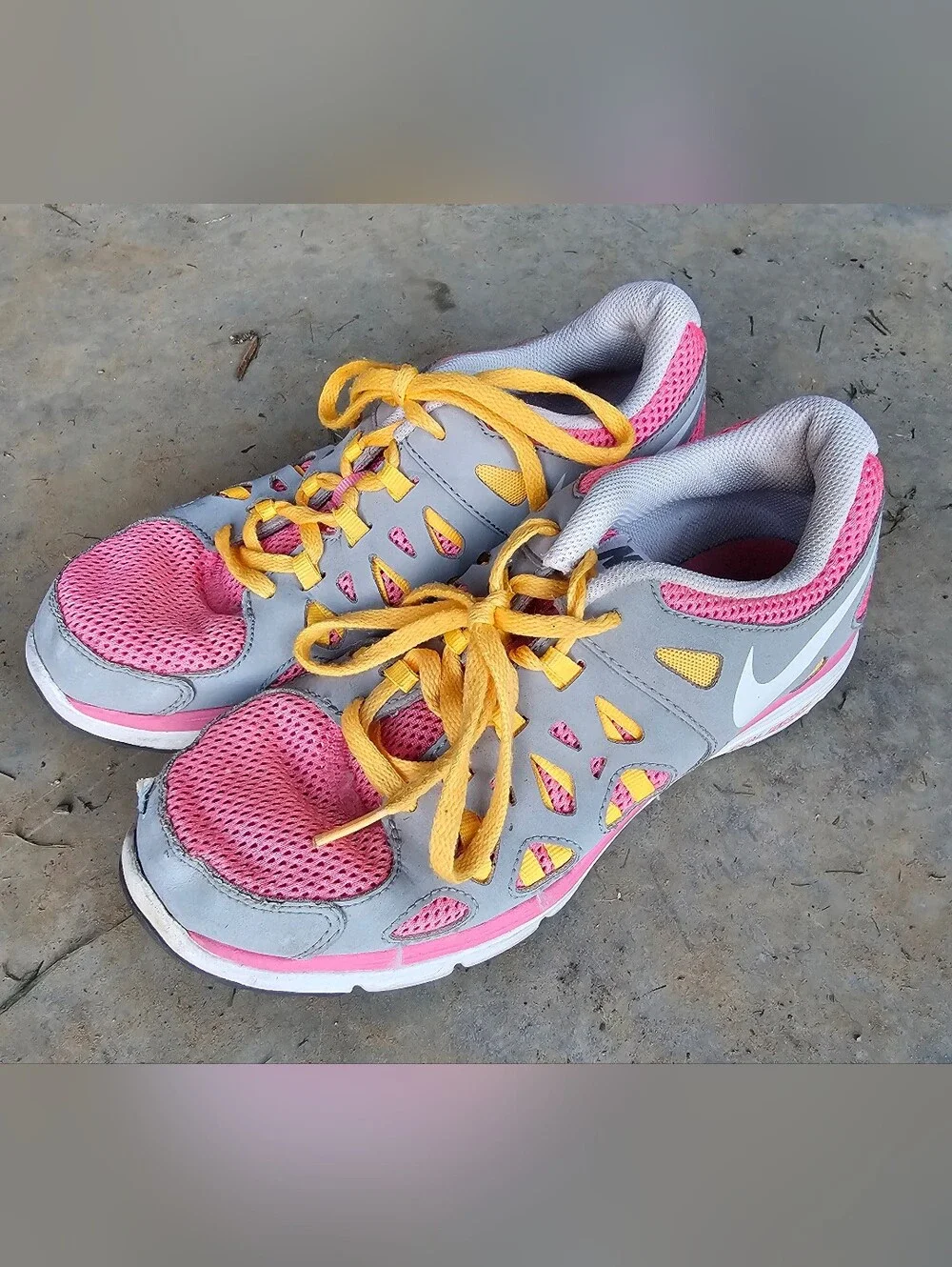 Nike Youth Gray, Pink & Yellow Athletic Sneakers Size 5y